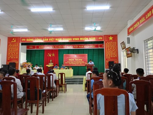 Tiếp súc cử Tri 3.jpg